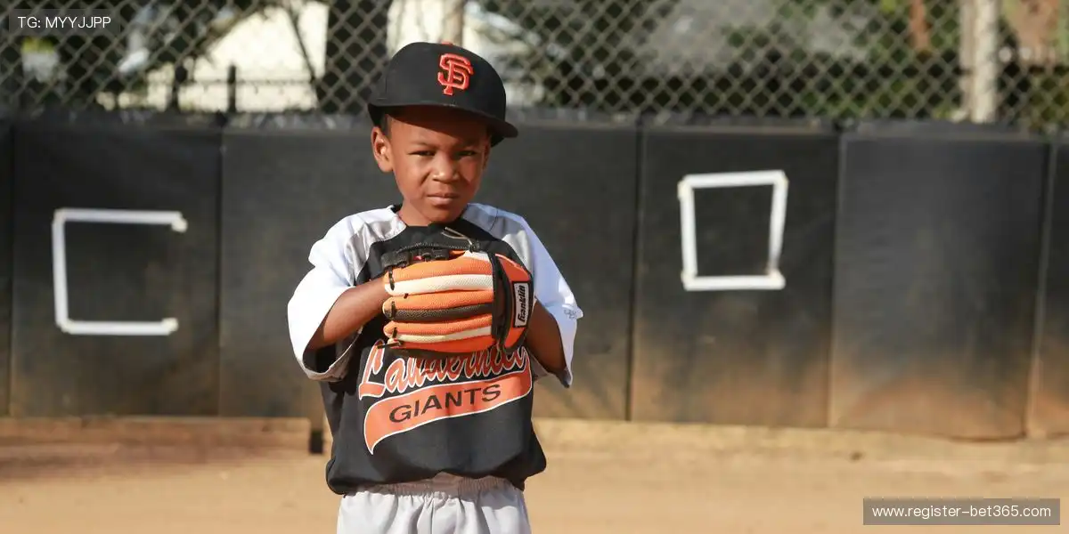 轮英超,纽卡斯尔联,惊险击败诺,广州赛马会,广州赛马,赛马俱乐部,赛马资讯