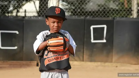 第26轮英超：纽卡斯尔联4-3惊险击败诺丁汉森林，精彩瞬间盘点